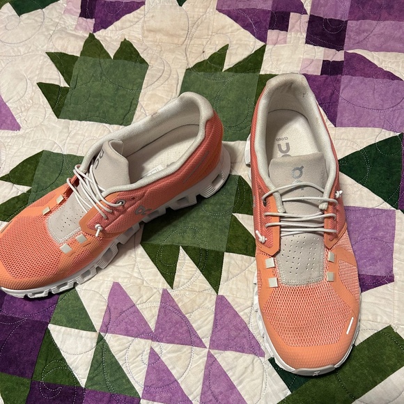 On Cloud 5 Shoes Size 10 - Picture 5 of 6